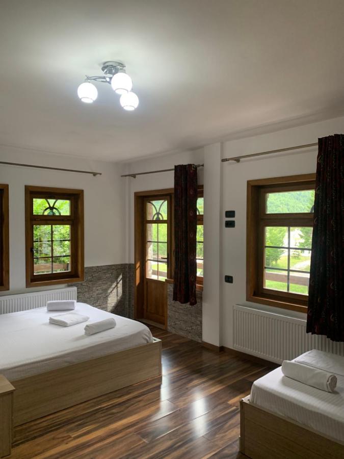 Fusha E Gjes Hotel Valbone Bagian luar foto