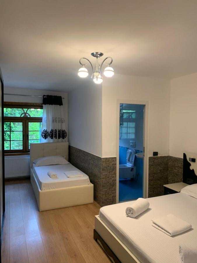 Fusha E Gjes Hotel Valbone Bagian luar foto